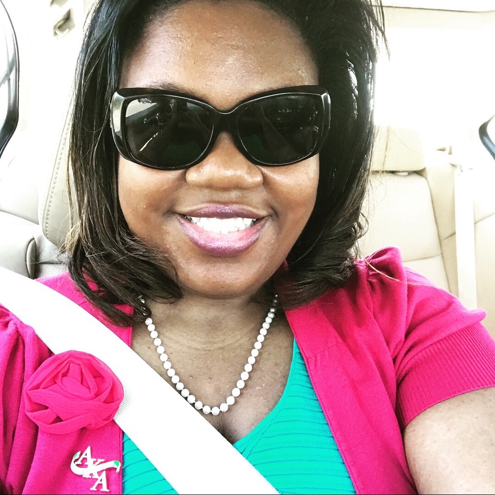 Meet your Posher, Denine